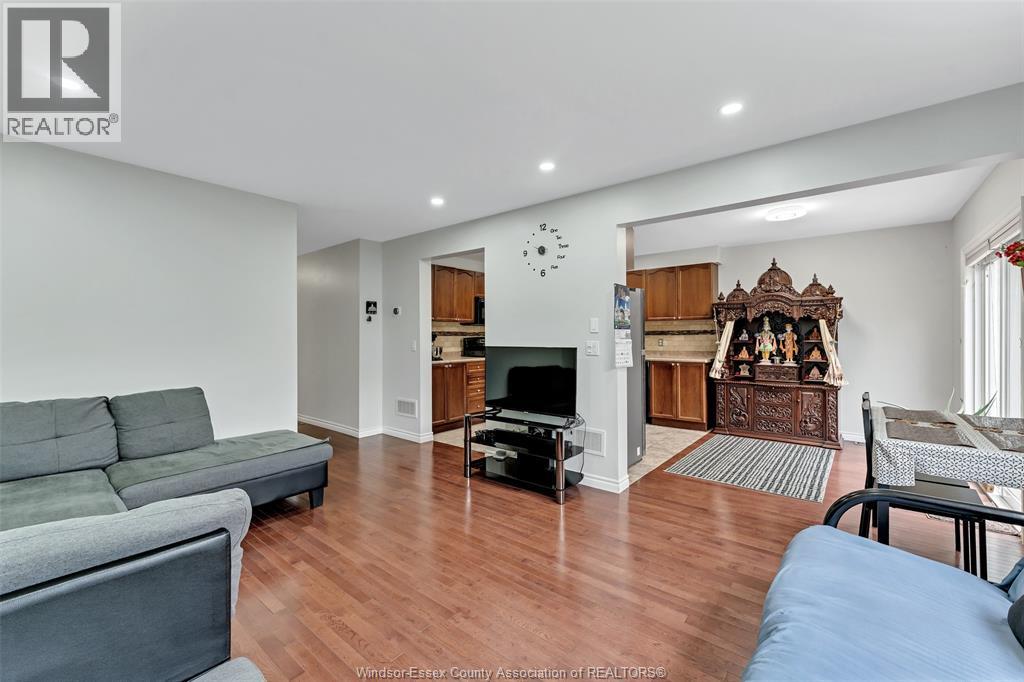 11859 BROUILLETTE - 20
