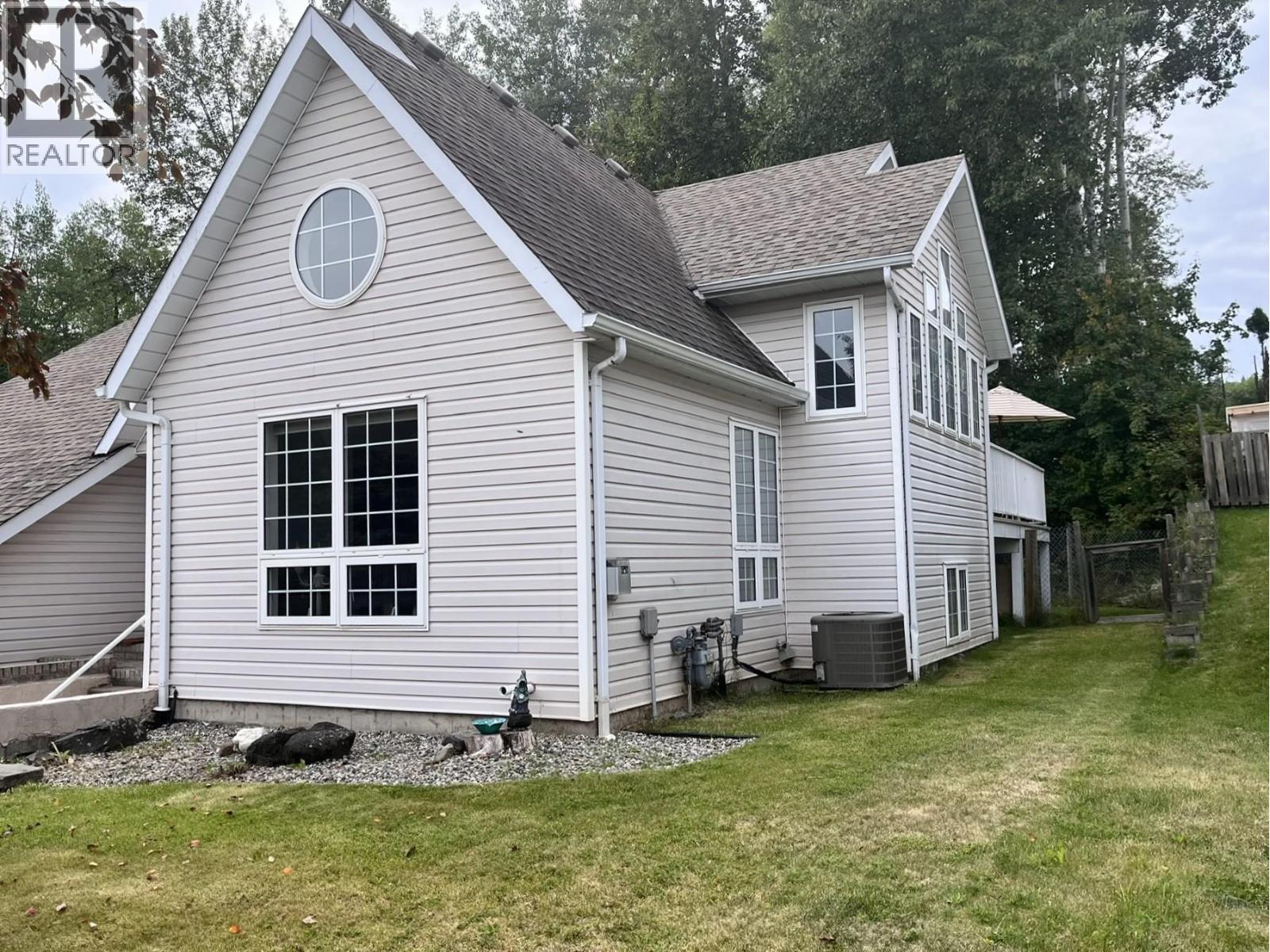 421 DAWSON STREET - 2