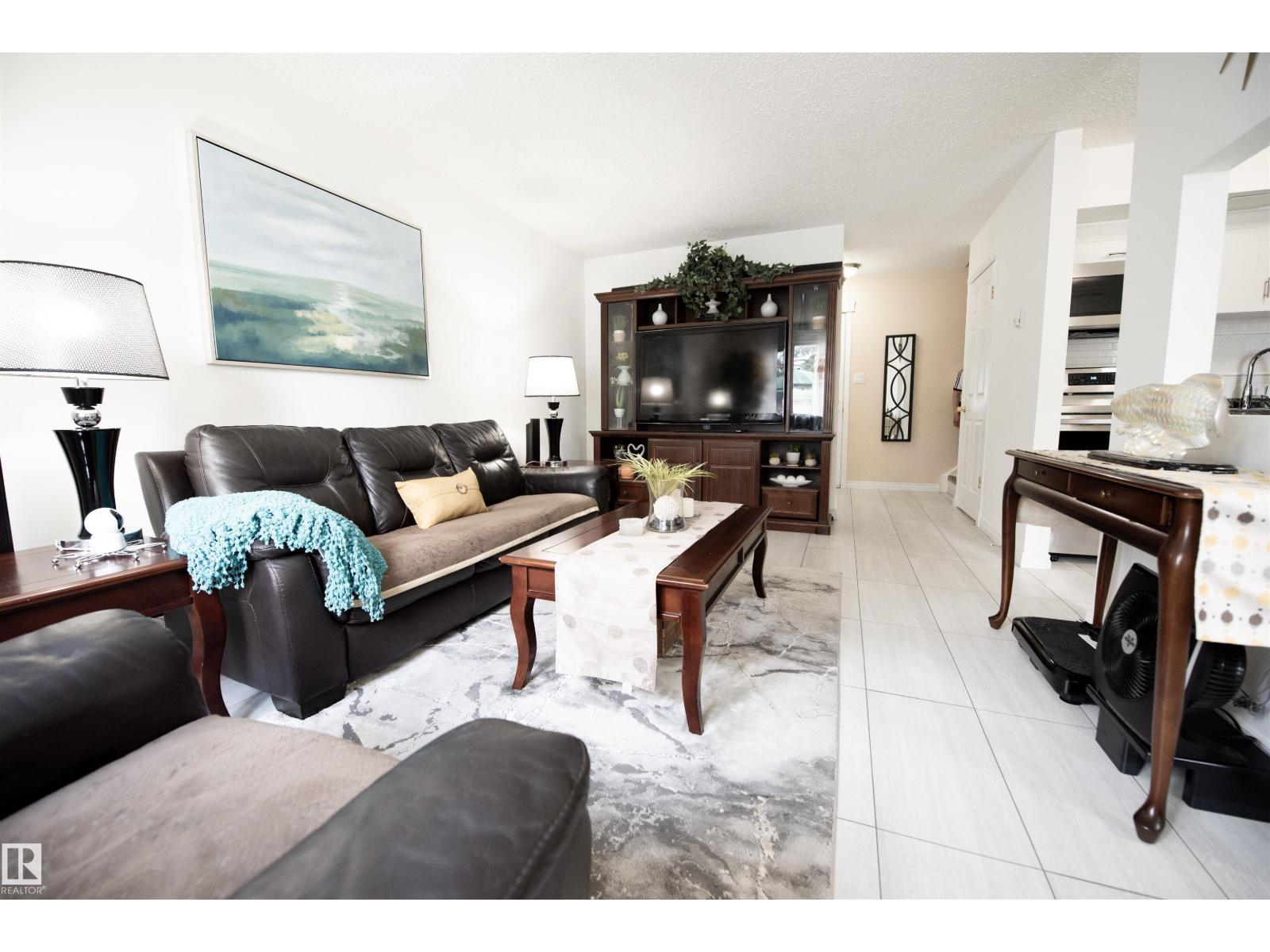 #118 16344 109 ST NW - 10