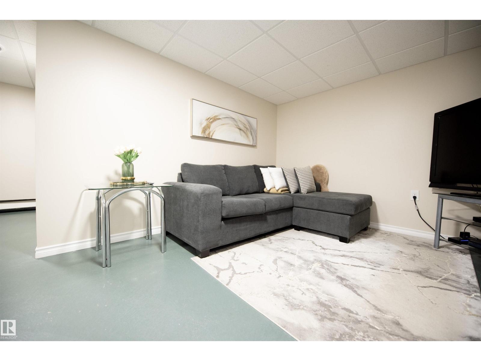 #118 16344 109 ST NW - Image 44