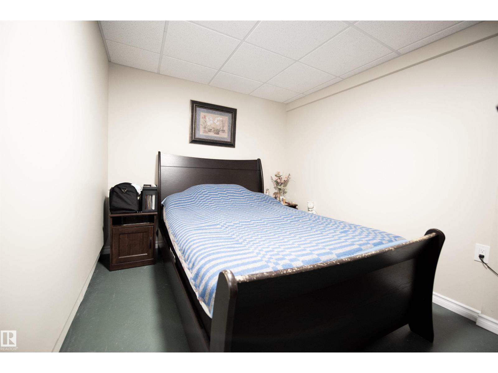 #118 16344 109 ST NW - 46