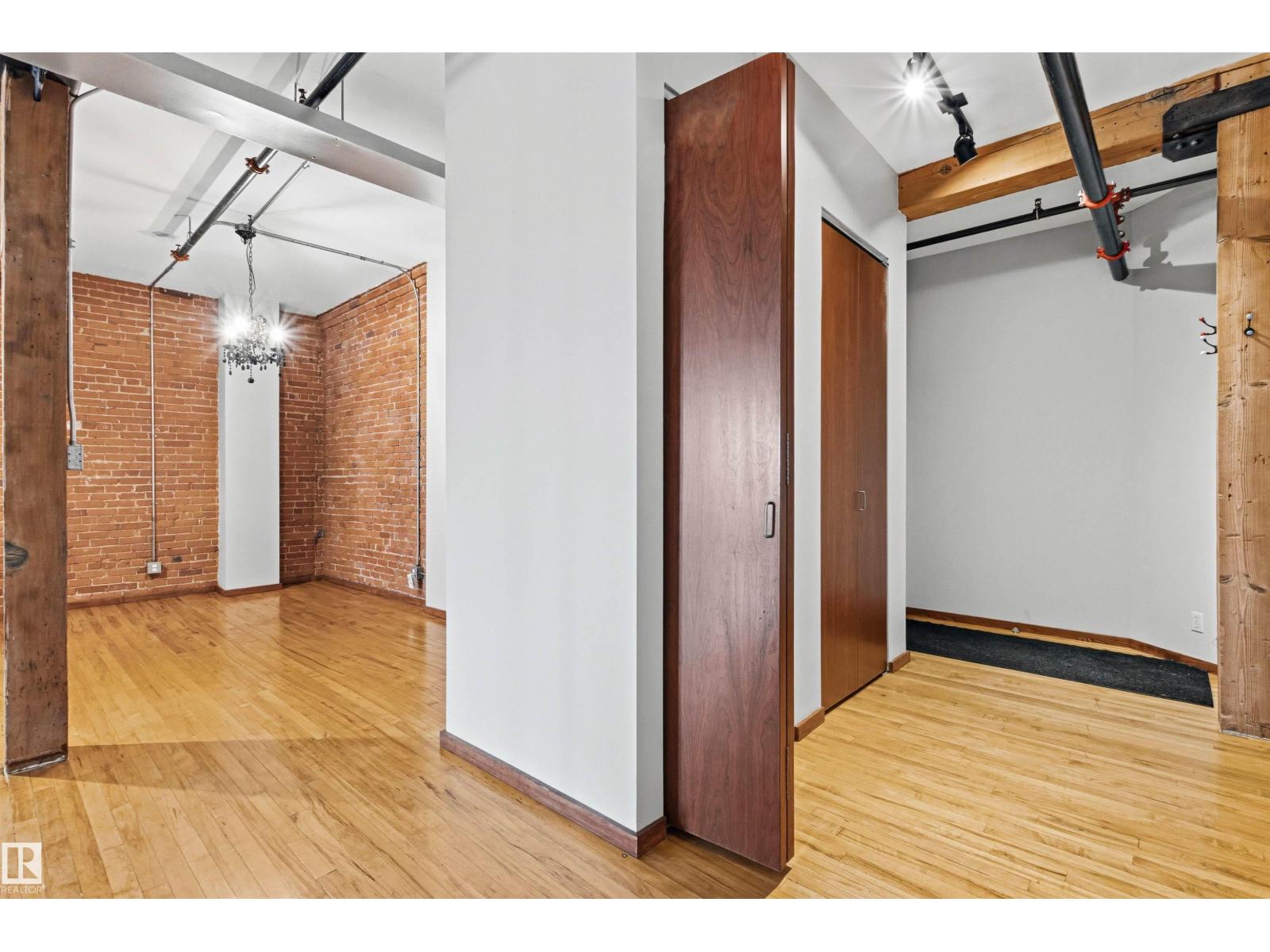 #401 10249 104 ST NW - Image 6