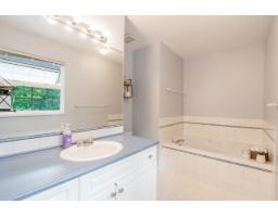 21215 43 Avenue, Langley, BC V3A7R9 Photo 15
