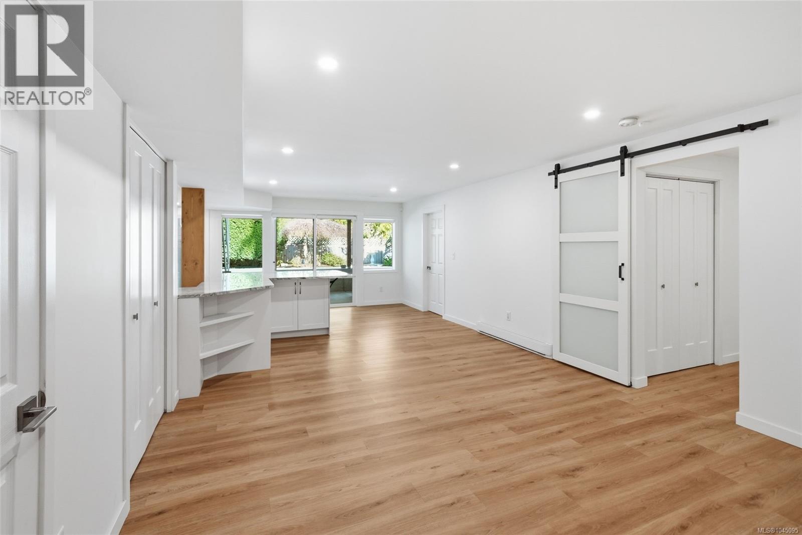 211 Saturna Dr - Image 48