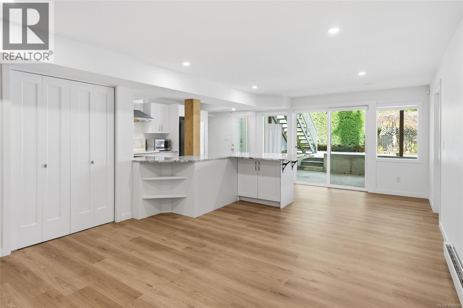 211 Saturna Dr - Image 8
