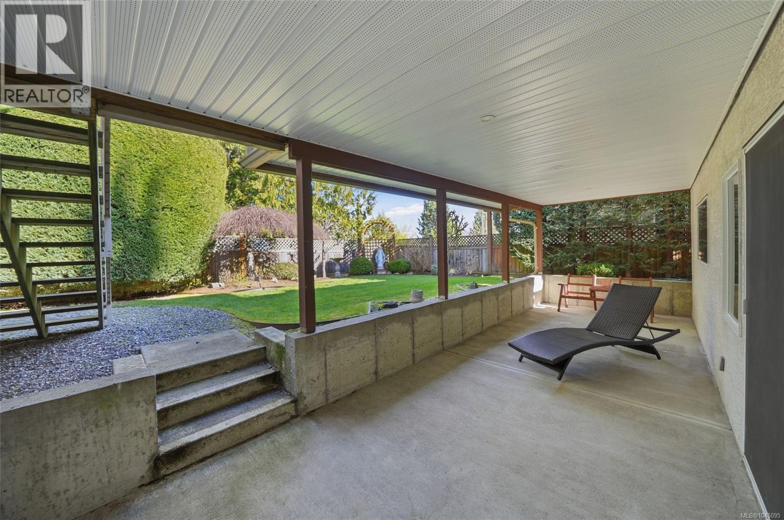 211 Saturna Dr - Image 52