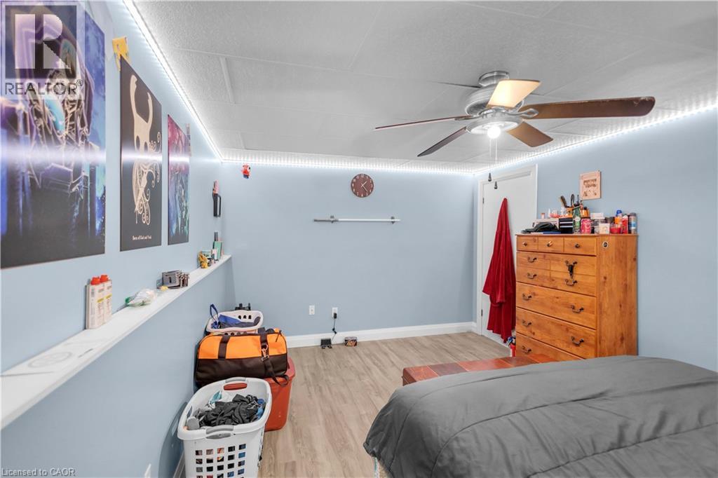 1306 ST JOHNS Road W - Image 30