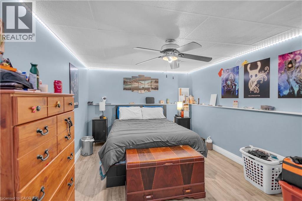1306 ST JOHNS Road W - Image 31
