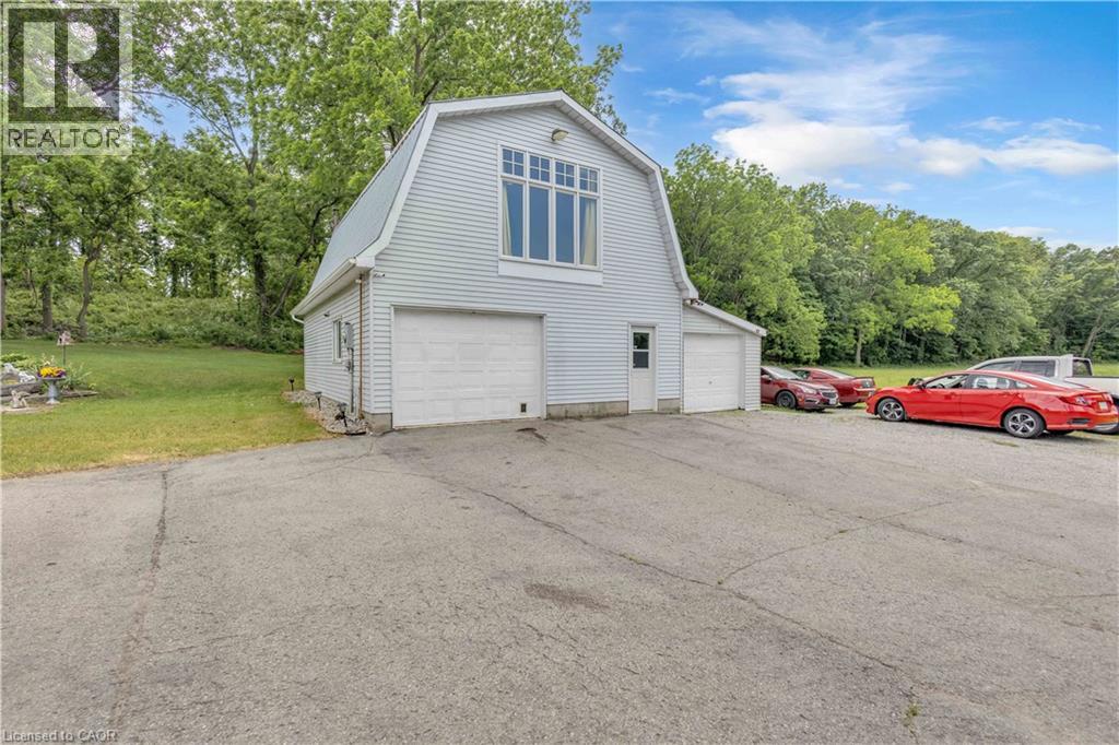 1306 ST JOHNS Road W - Image 45