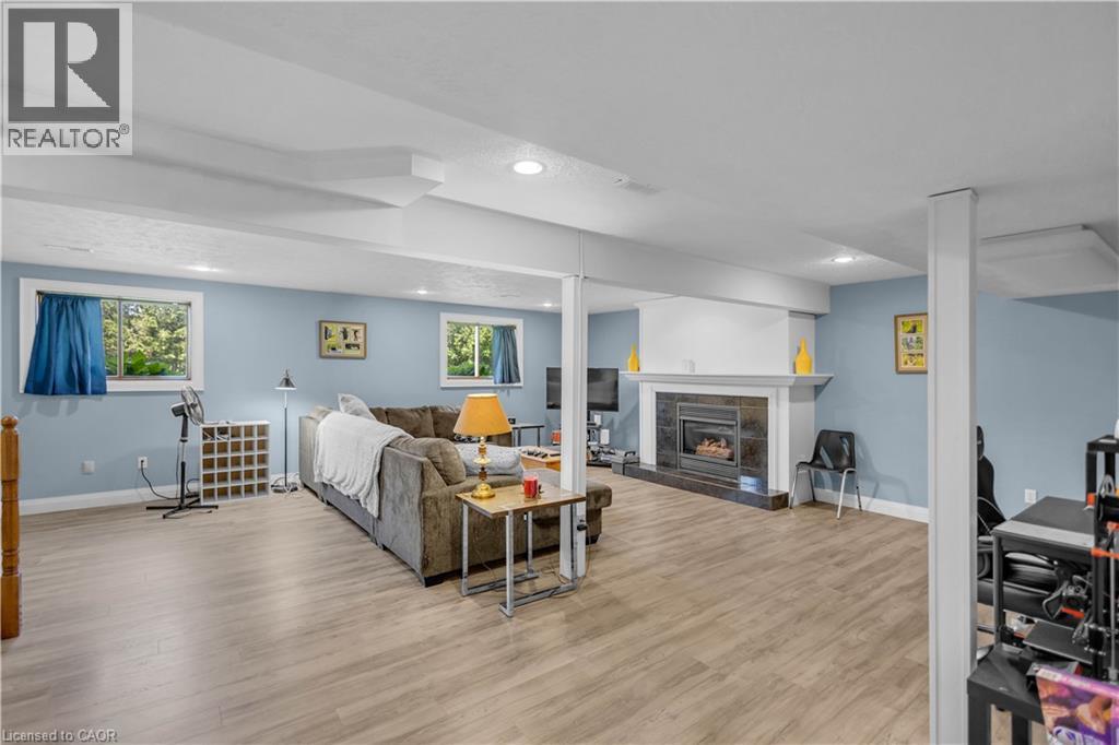 1306 ST JOHNS Road W - Image 27