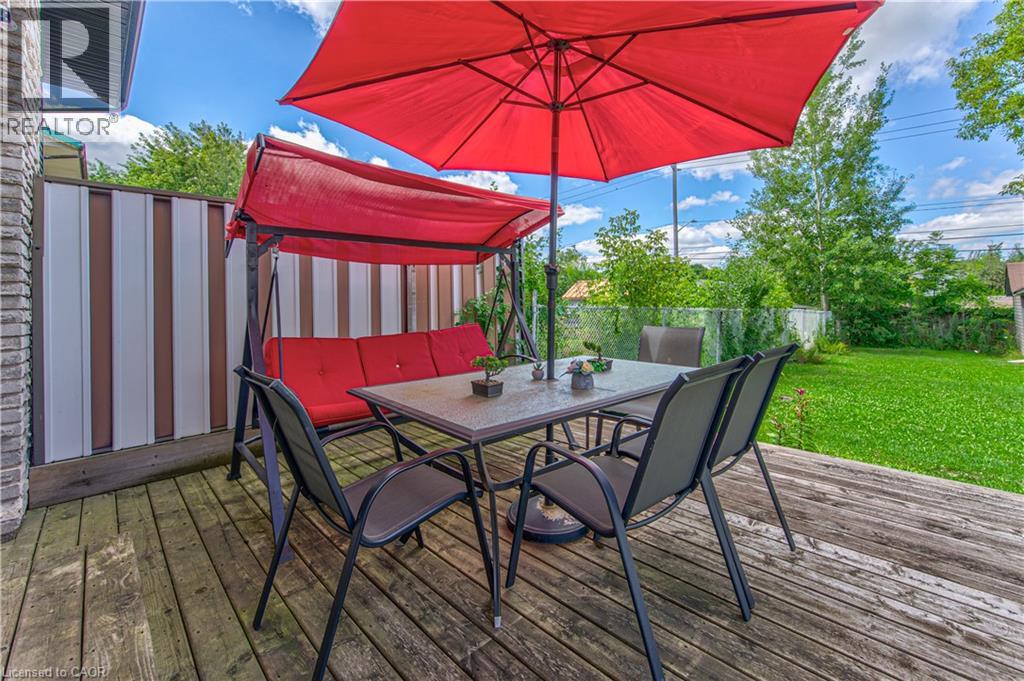 98 MONTEAGLE Crescent - 23