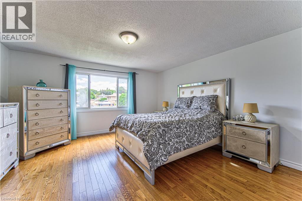 98 MONTEAGLE Crescent - Image 12