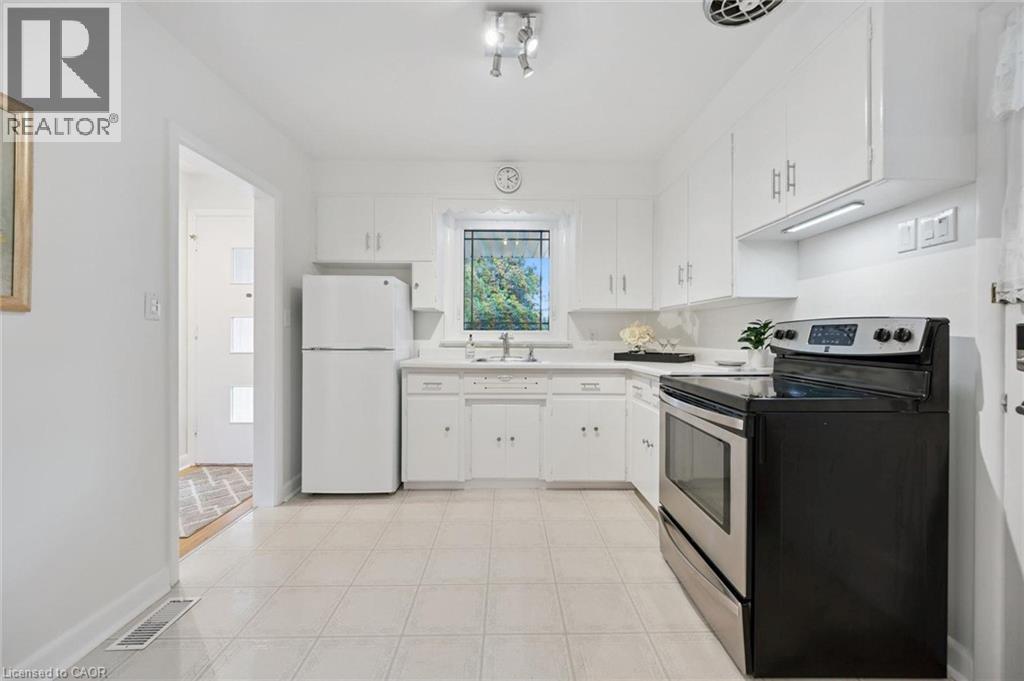 9 HAMEL Avenue - Image 7