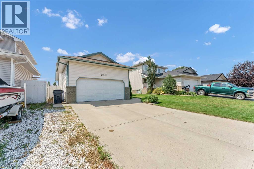 402 Stratton Way SE - 3