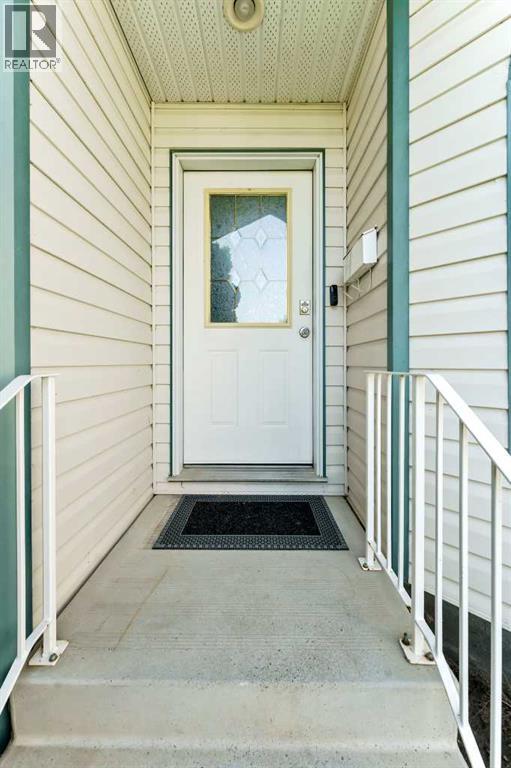 402 Stratton Way SE - 4