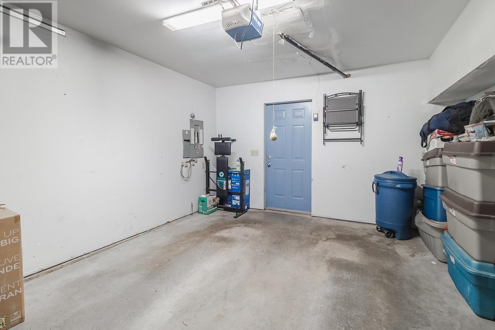 110-112 East Balfour ST - 24