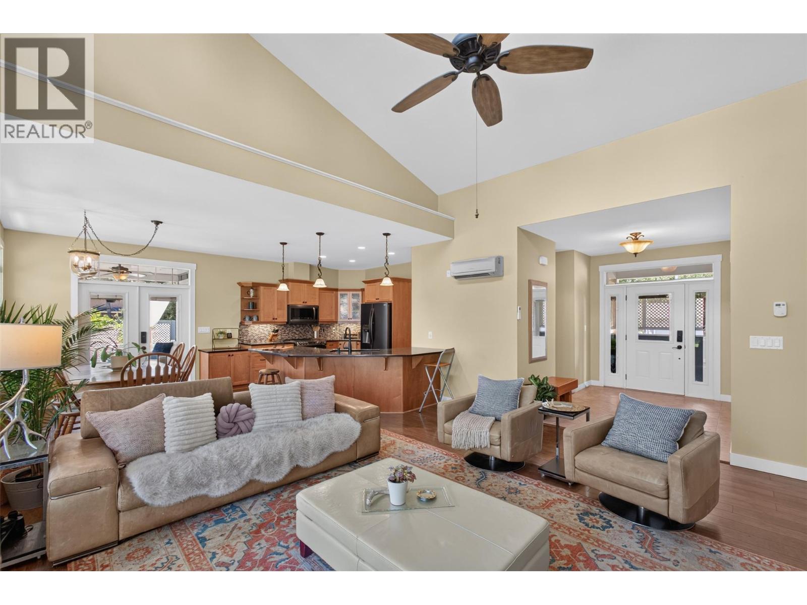 7272 Dunwaters Road - 18
