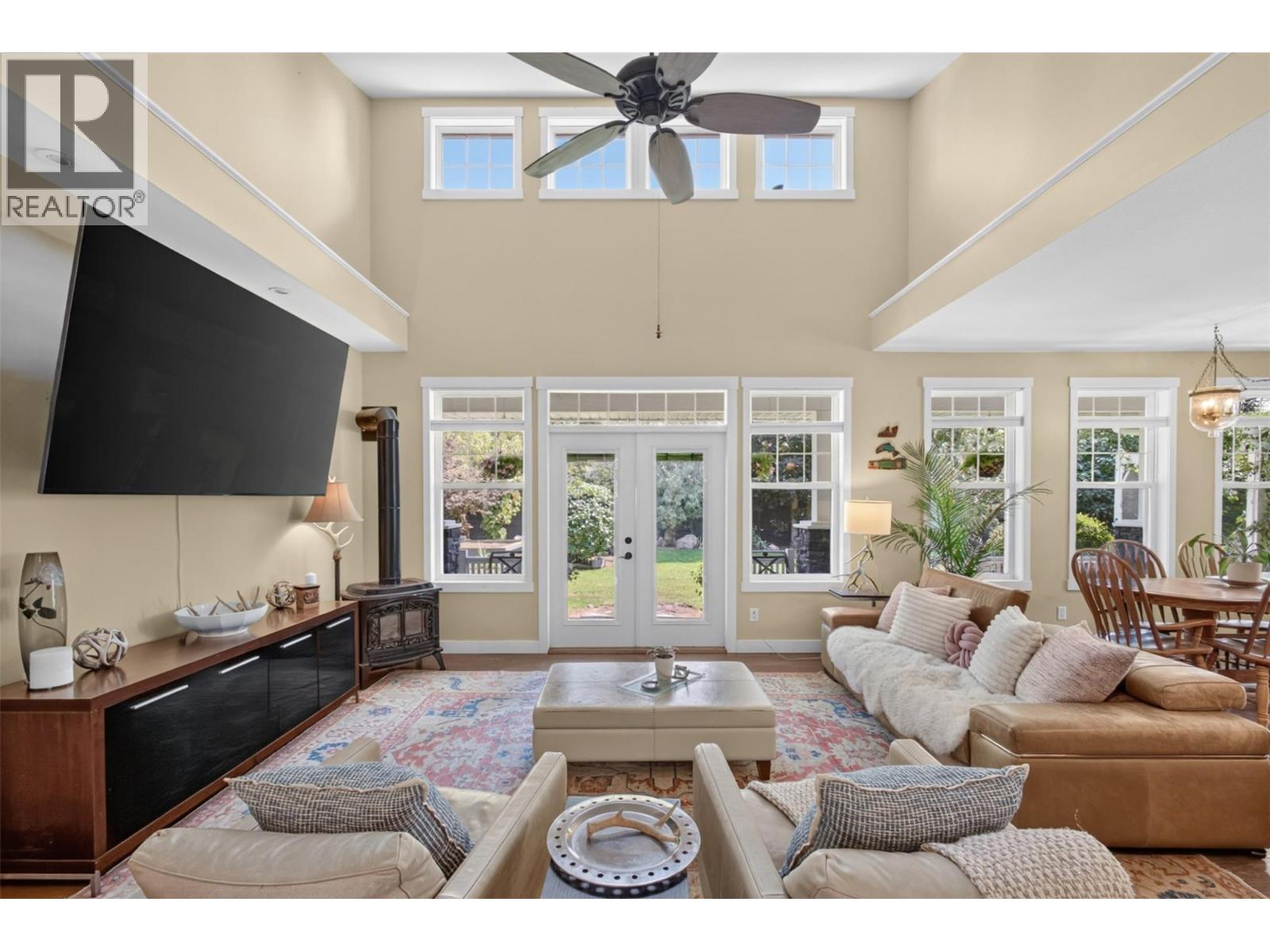 7272 Dunwaters Road - 19
