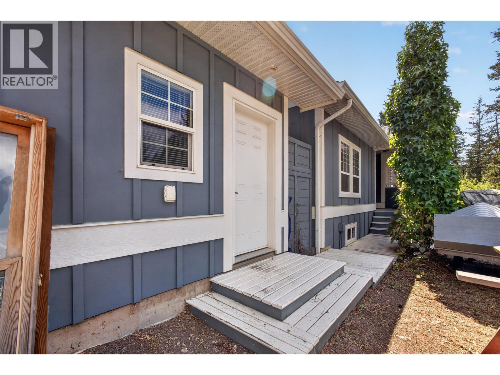 7272 Dunwaters Road - 39