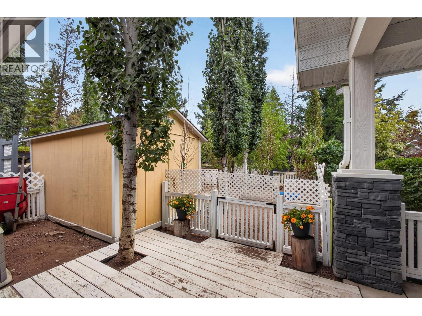 7272 Dunwaters Road - 51