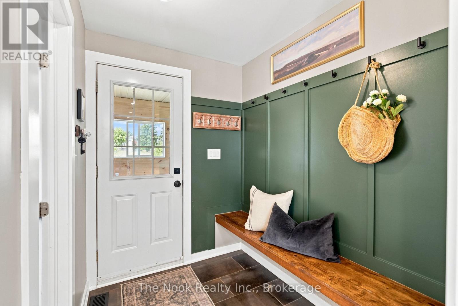 4386 MIDDLE ROAD - Image 18