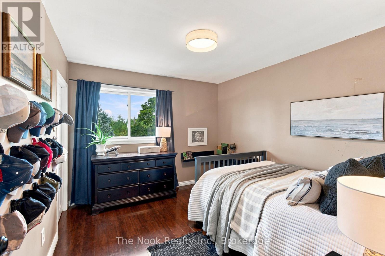4386 MIDDLE ROAD - Image 28