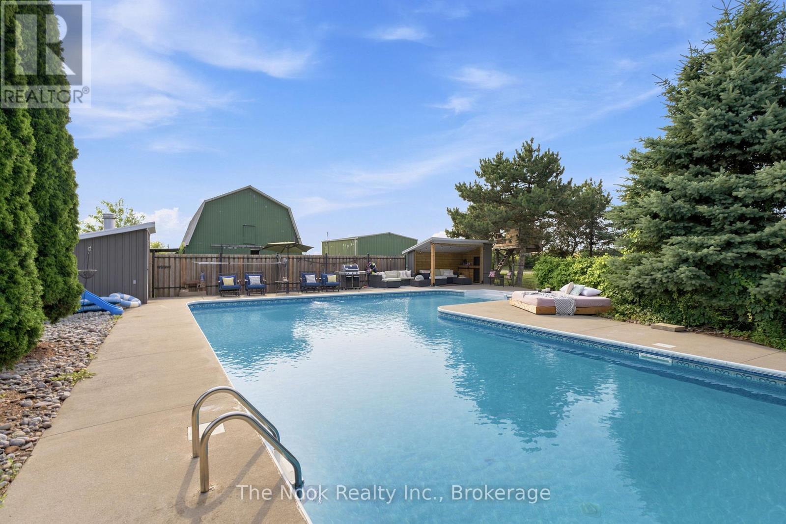 4386 MIDDLE ROAD - Image 40