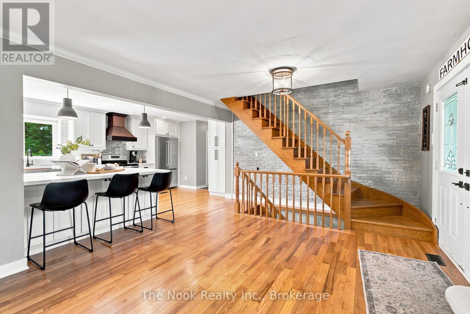 4386 MIDDLE ROAD - Image 8