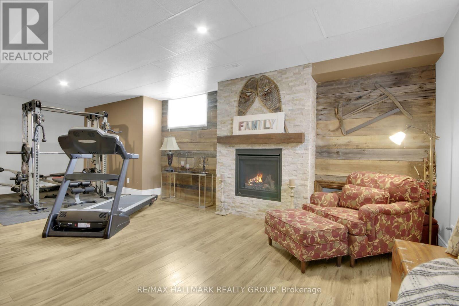 7479 BLEEKS ROAD - 35