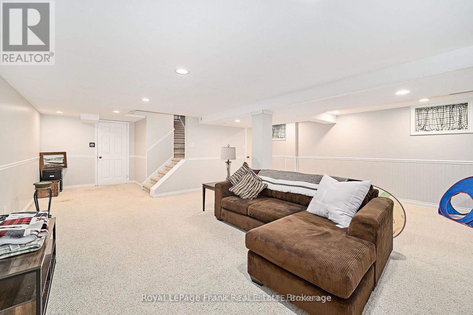 7 JUDY COURT - Image 36