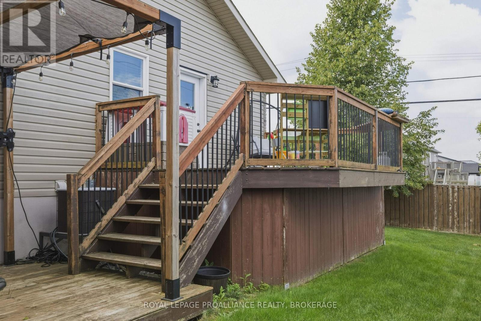 1464 OTTAWA STREET - 43