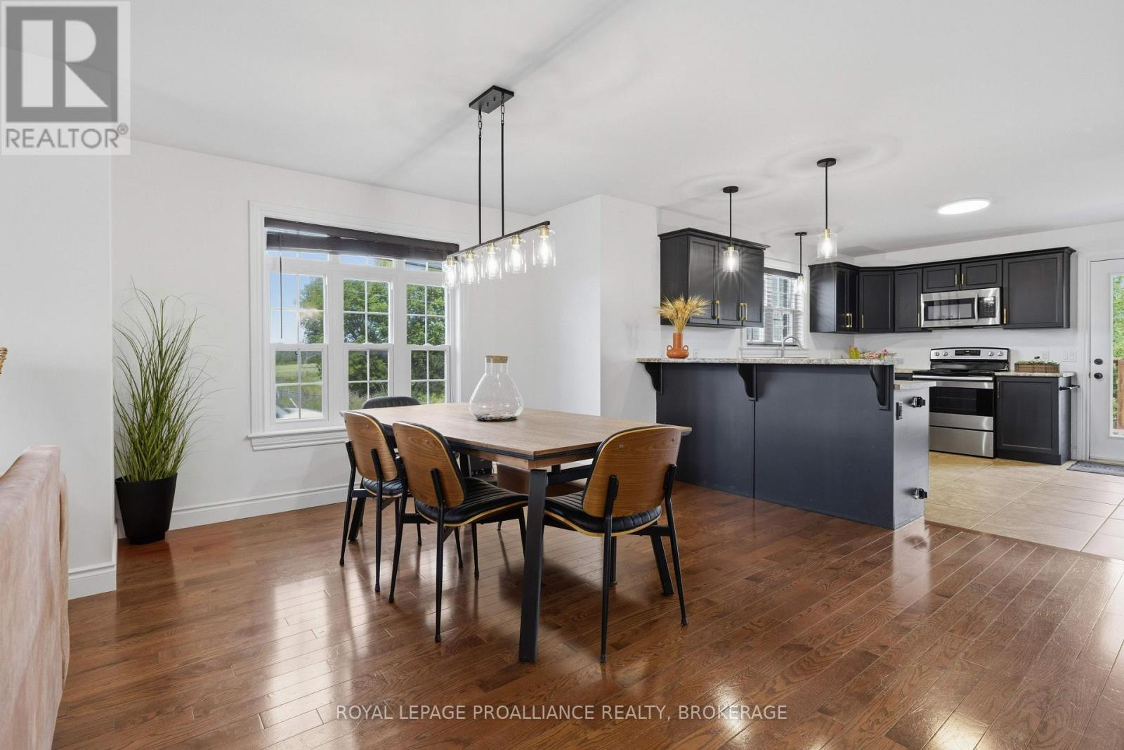 1464 OTTAWA STREET - 8