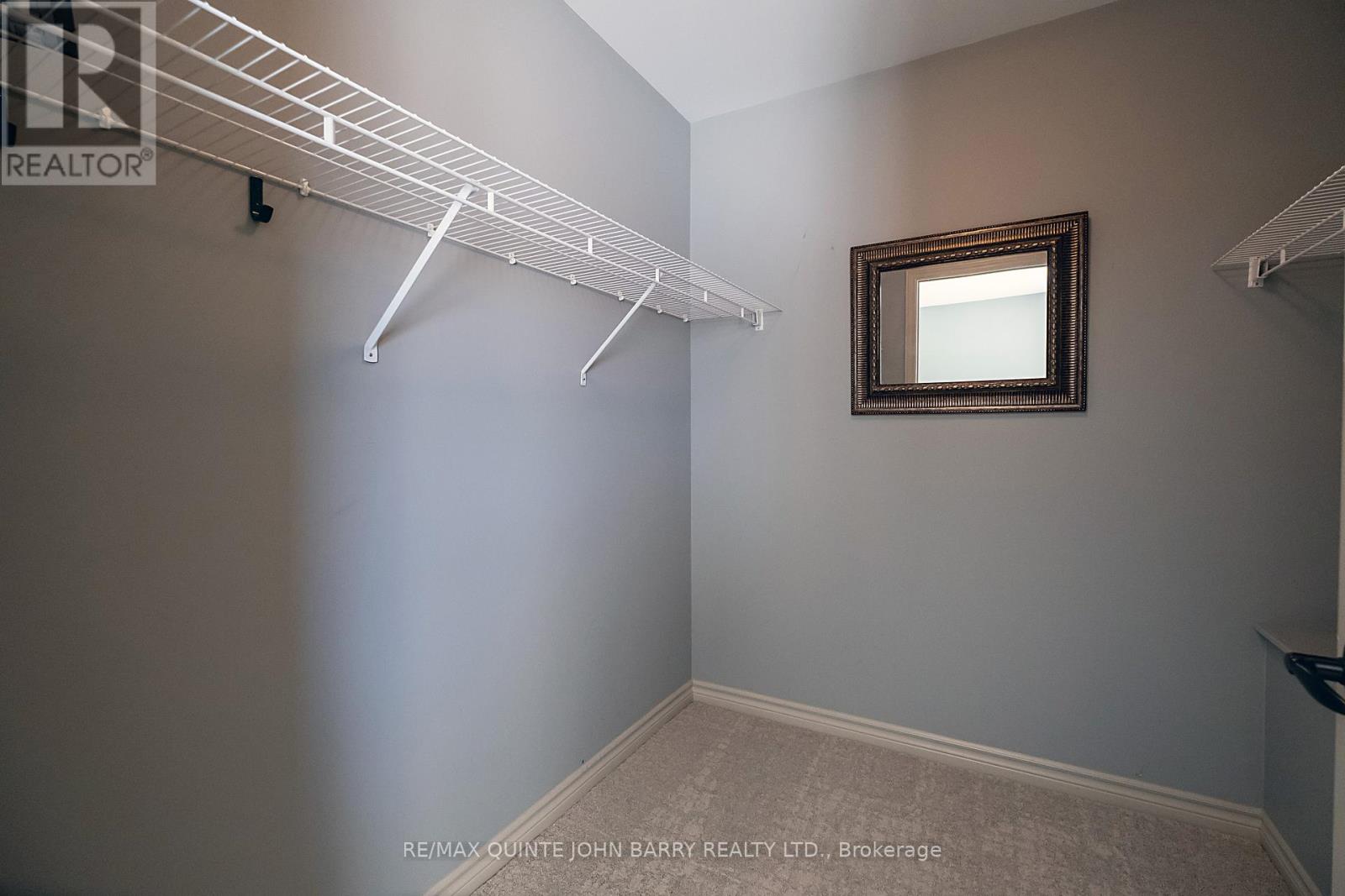 4 HICKORY COURT - 25