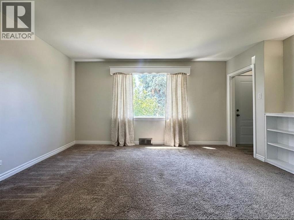 533 23 Street S - Image 5