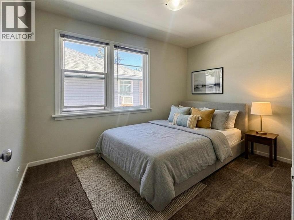 533 23 Street S - Image 11