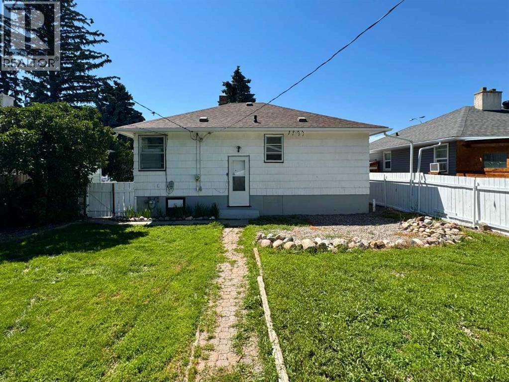 533 23 Street S - Image 30