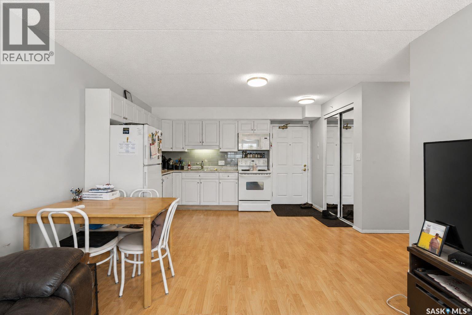 #301 2501 1st AVENUE W - 16