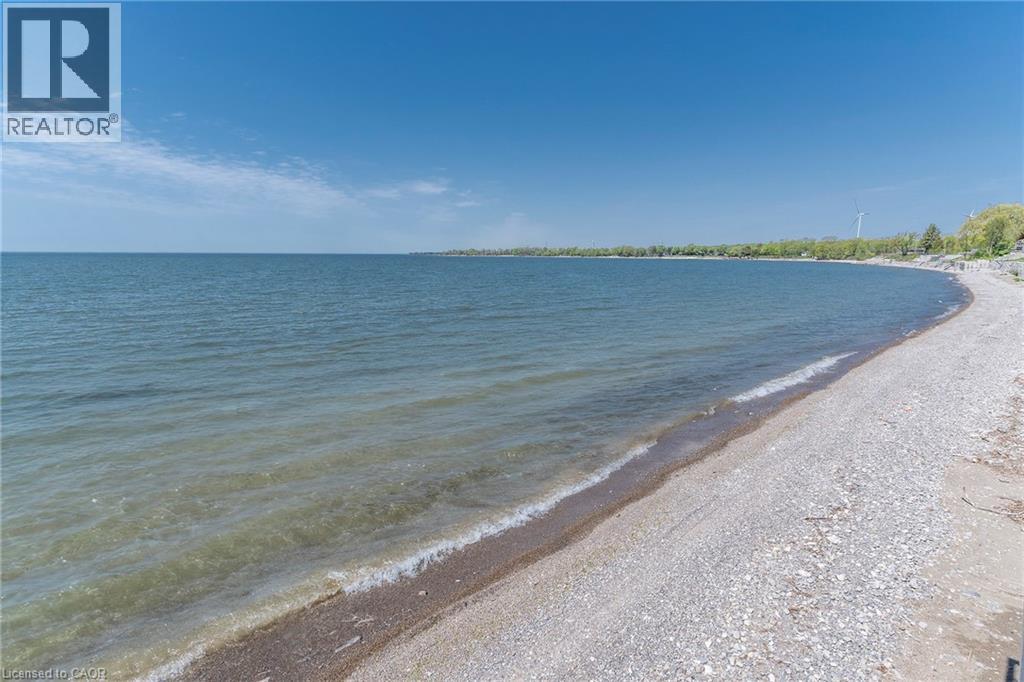 577 EDGEWATER Place - Image 37