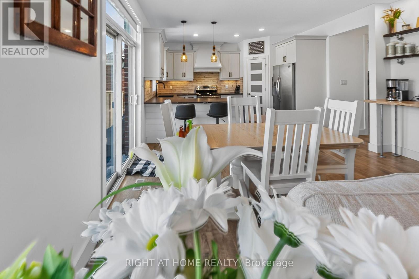 90 SHAW VALLEY DRIVE - Image 20