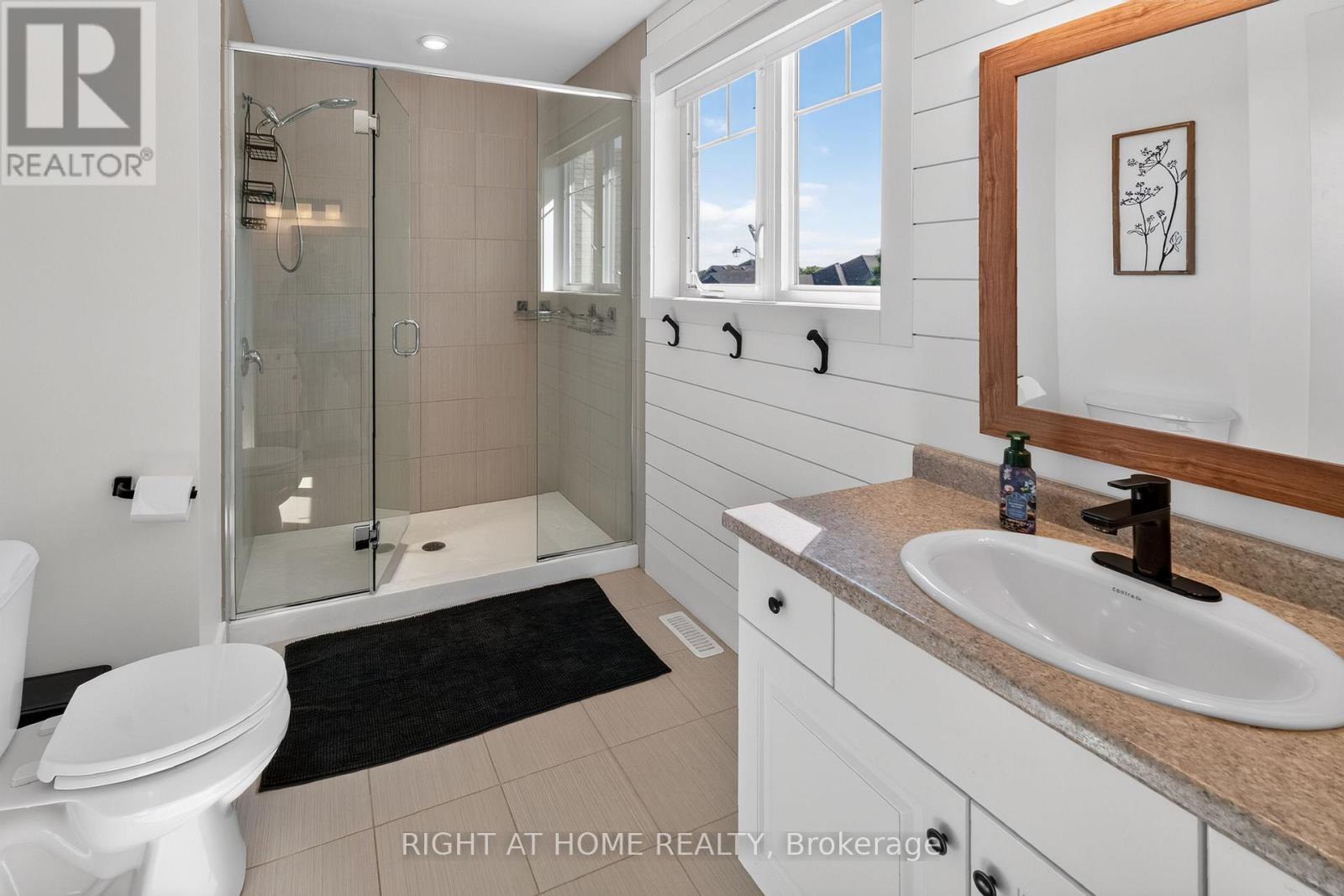 90 SHAW VALLEY DRIVE - 43