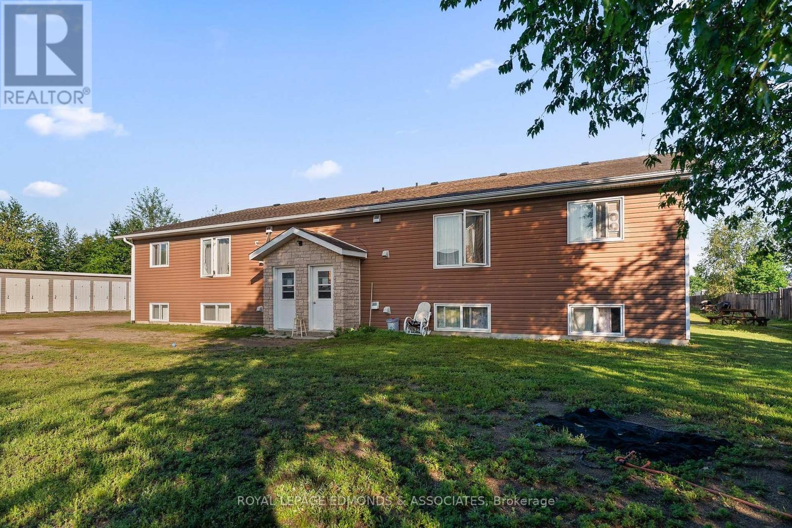5 RENFREW STREET - 13