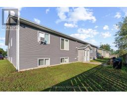 5 Renfrew Street, Petawawa, ON K8H0B6 Photo 9