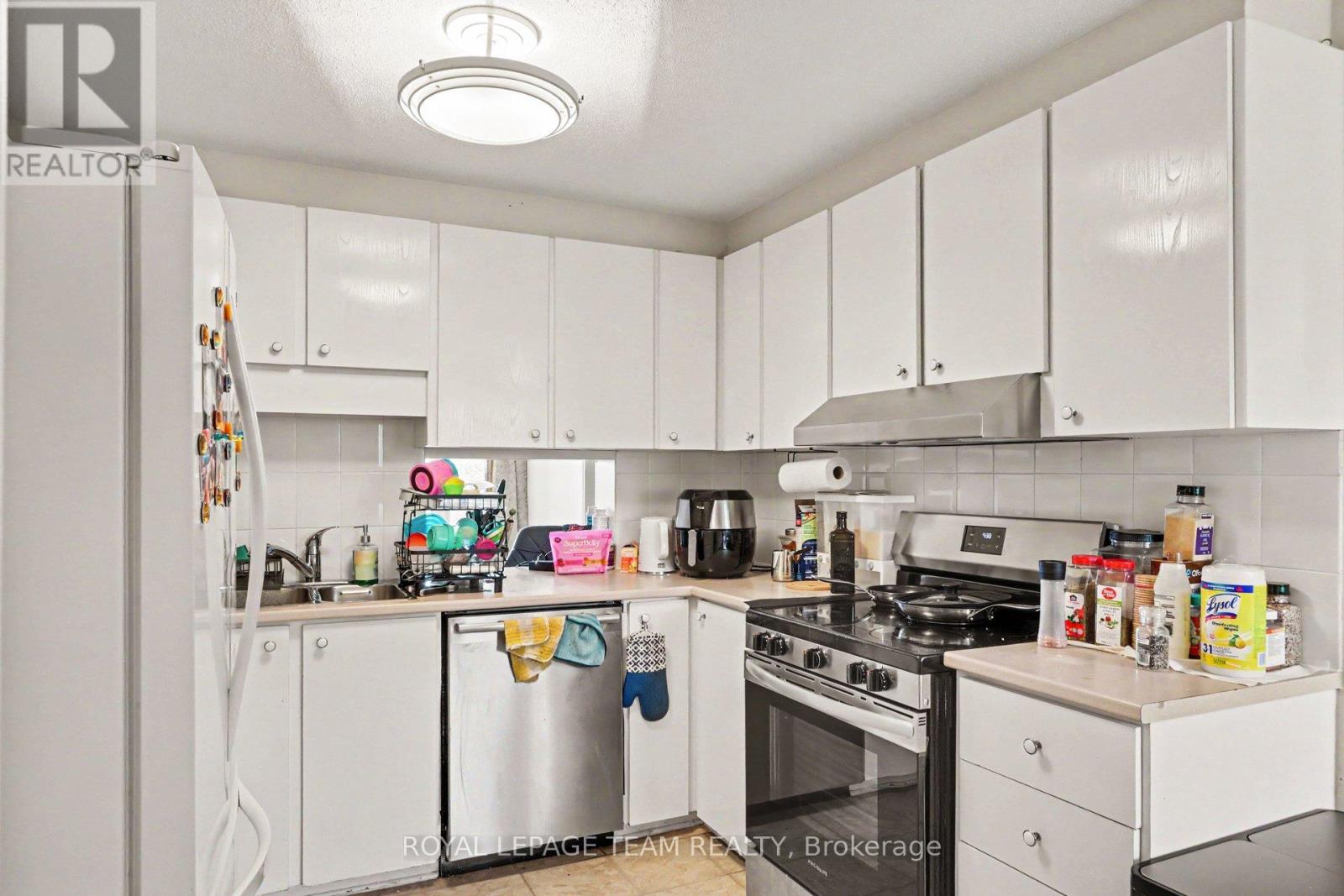 4 Bed, 4 Bath House for Rent in Ottawa – 638 LAVERENDRYE DRIVE, Ottawa – MLS# X13688738 - Image 9