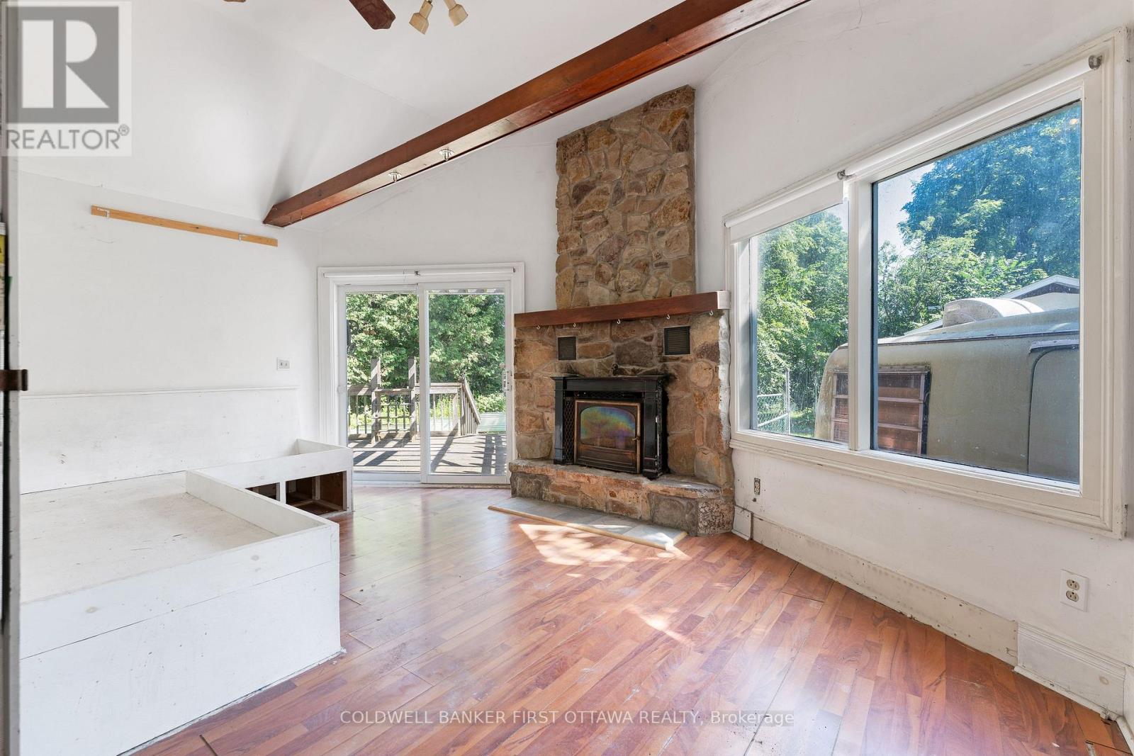 69 WILSON STREET W - 21