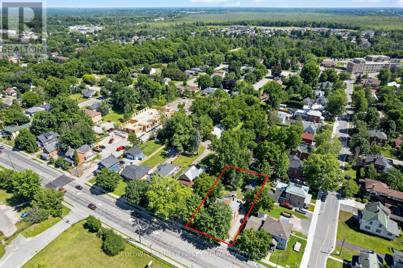 4 Bed, 2 Bath House for Sale in Perth – 69 WILSON STREET W, Perth – MLS# X13688840 - Image 3