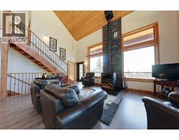 Living room - 3820 Sun Ridge Road, Creston, BC V0B1G1 Photo 8
