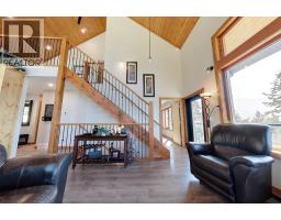 Kitchen - 3820 Sun Ridge Road, Creston, BC V0B1G1 Photo 9