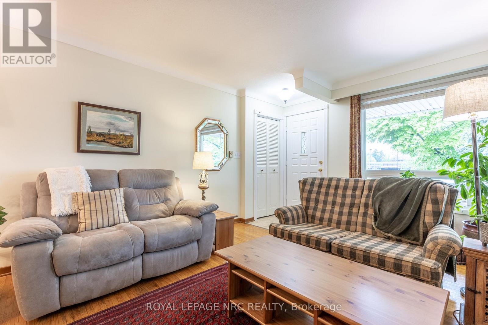 542 LAKE STREET - Image 6
