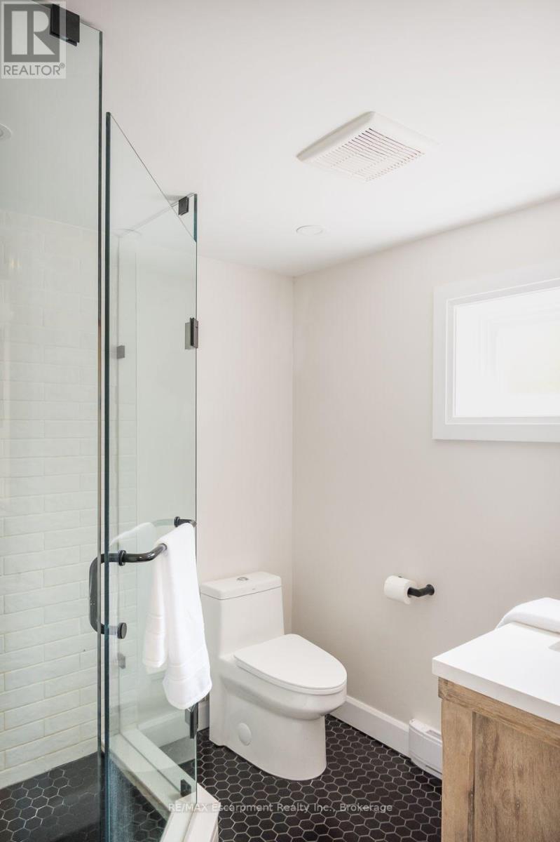 5410 CLIVE CRESCENT - Image 33