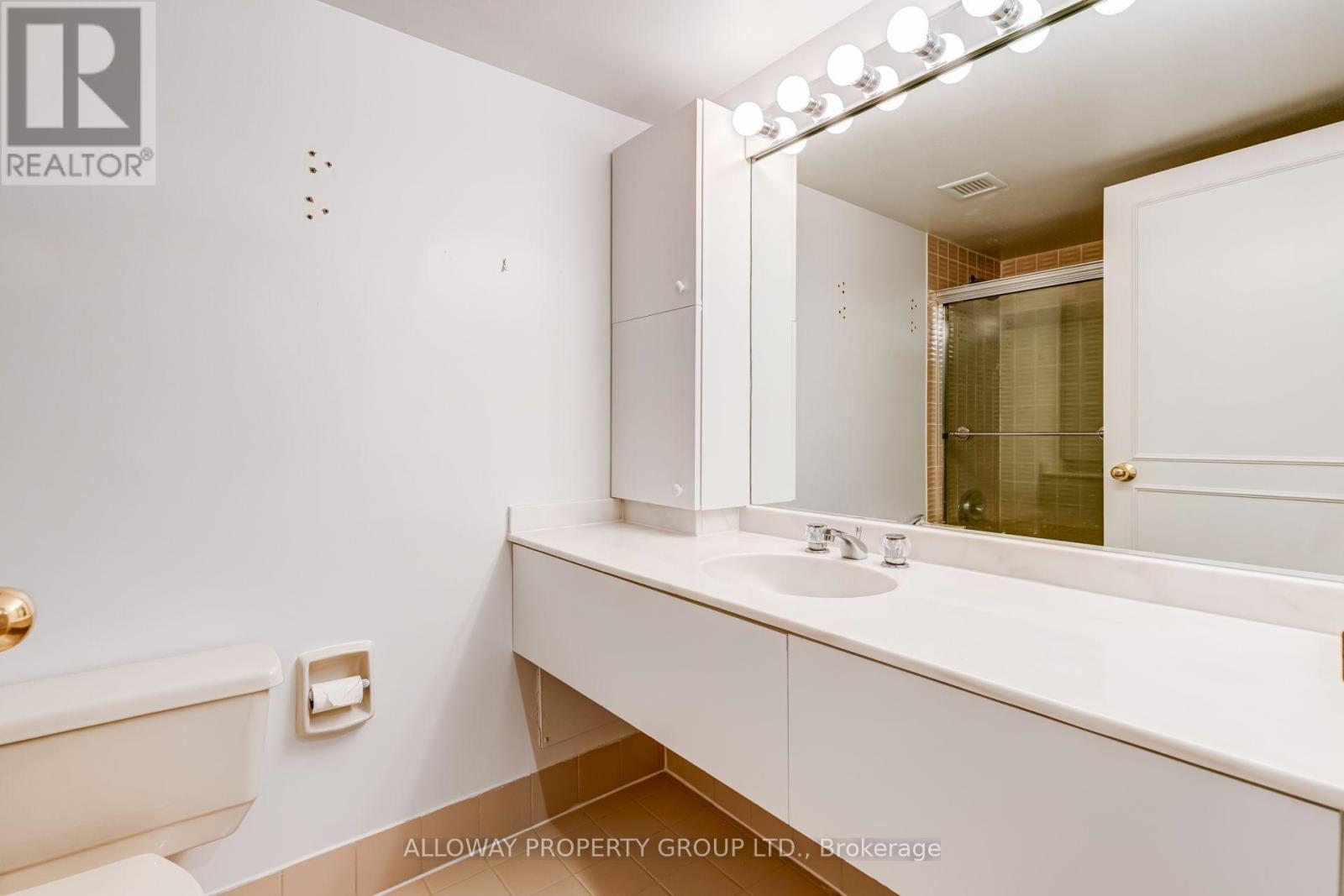 #1305 1166 BAY STREET - Image 31